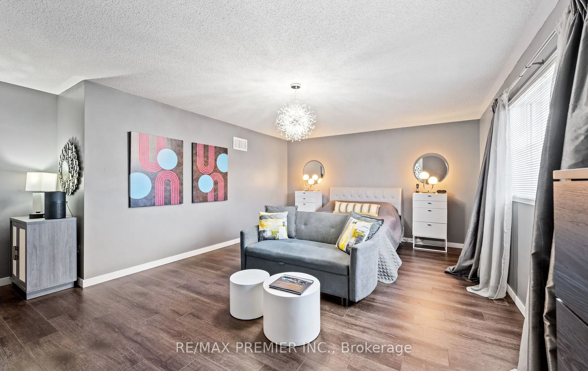 49 Fallstar Crescent