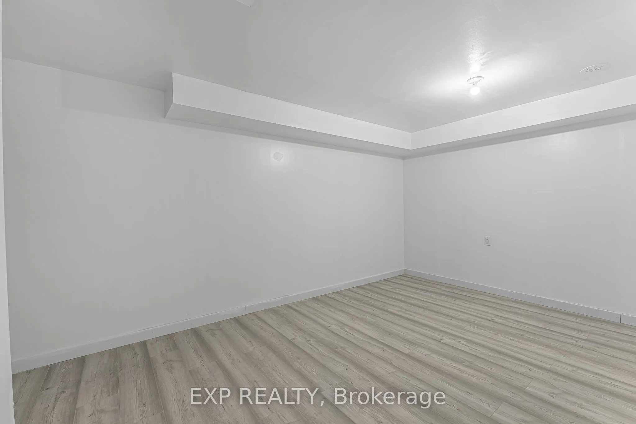 1121 Cooke Boulevard, #90