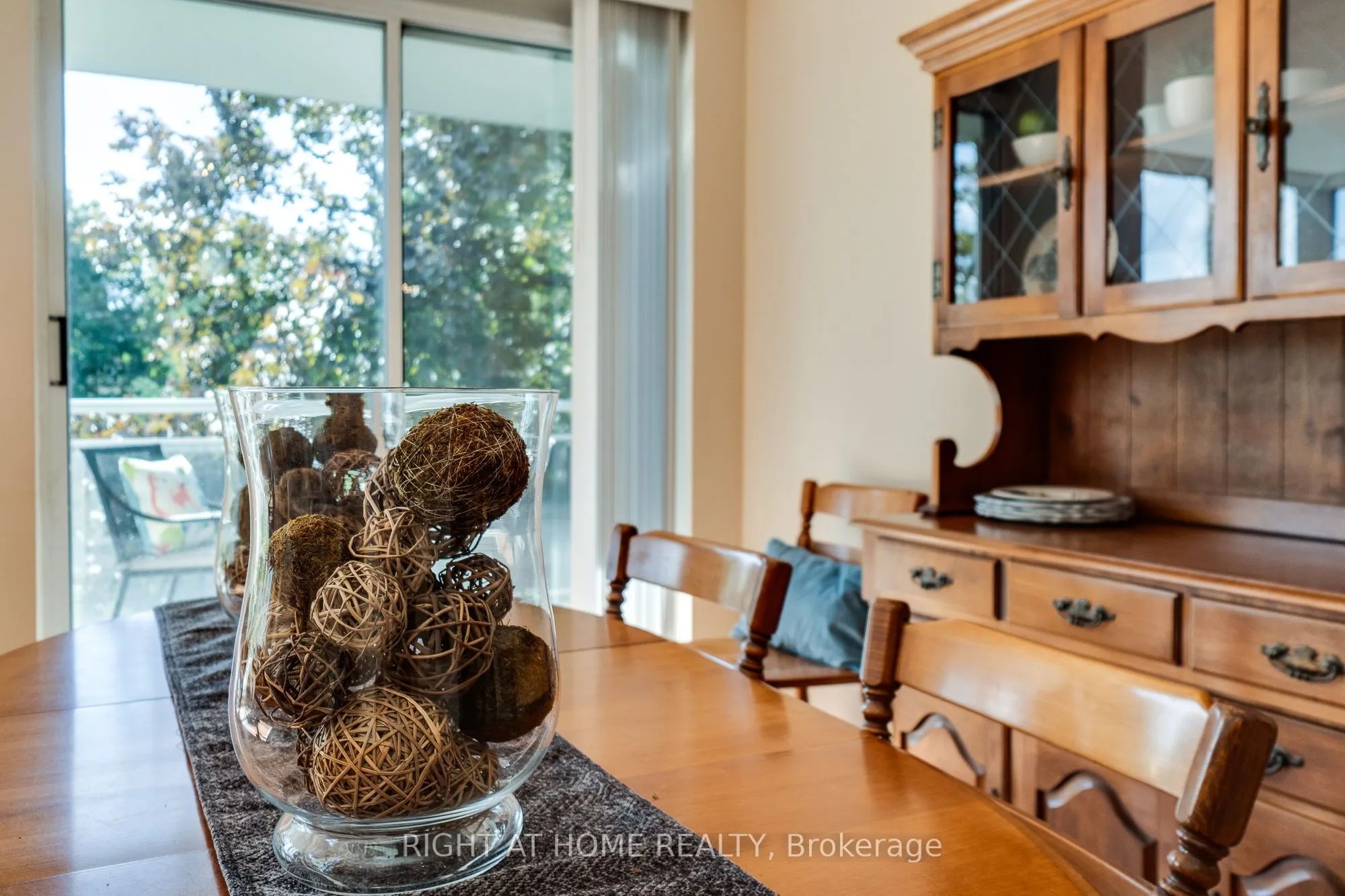 1071 Queens Avenue, #202