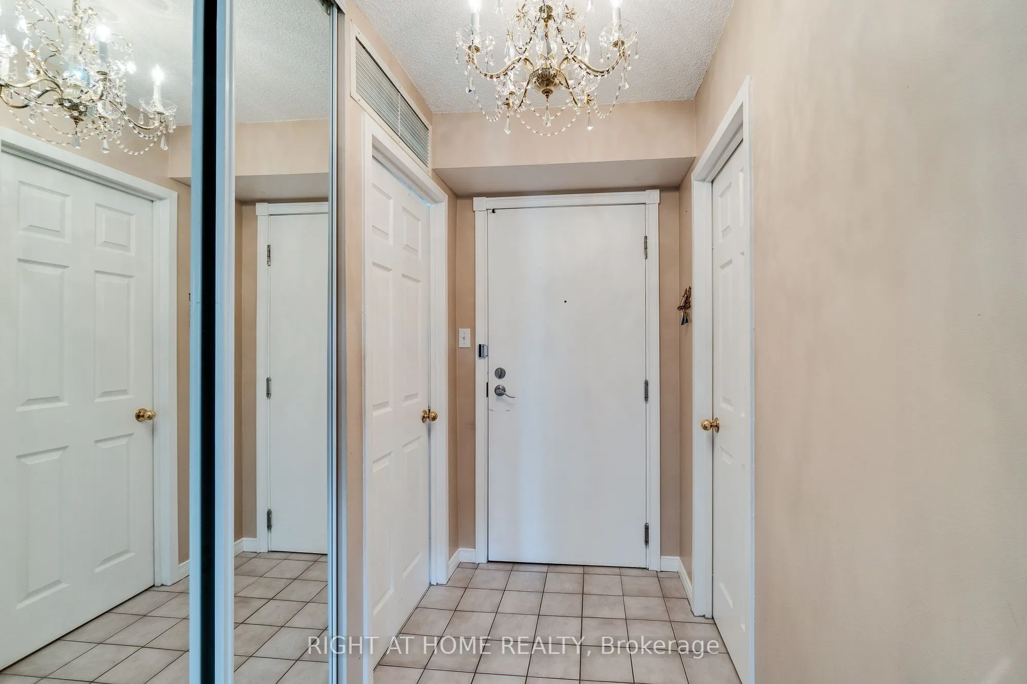 1071 Queens Avenue, #202