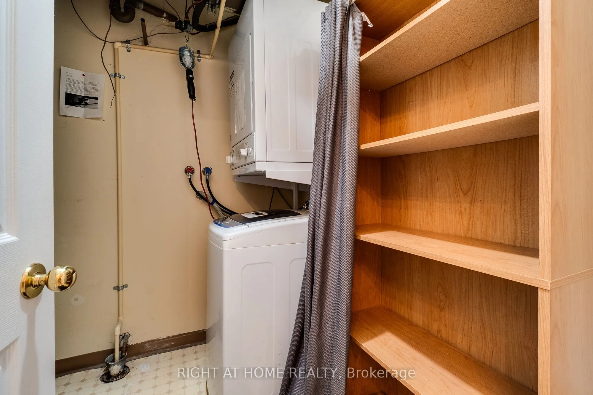 1071 Queens Avenue, #202