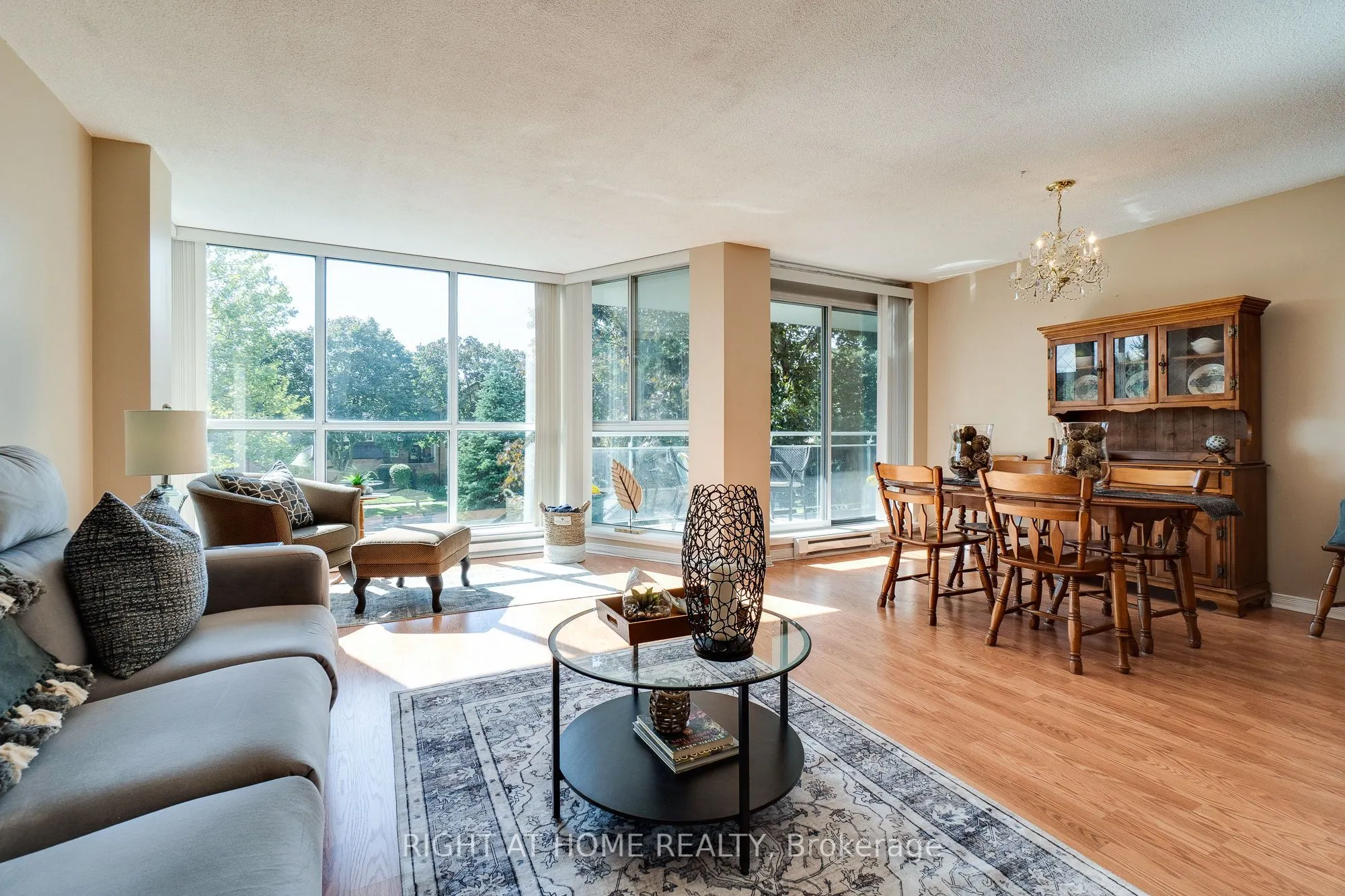 1071 Queens Avenue, #202