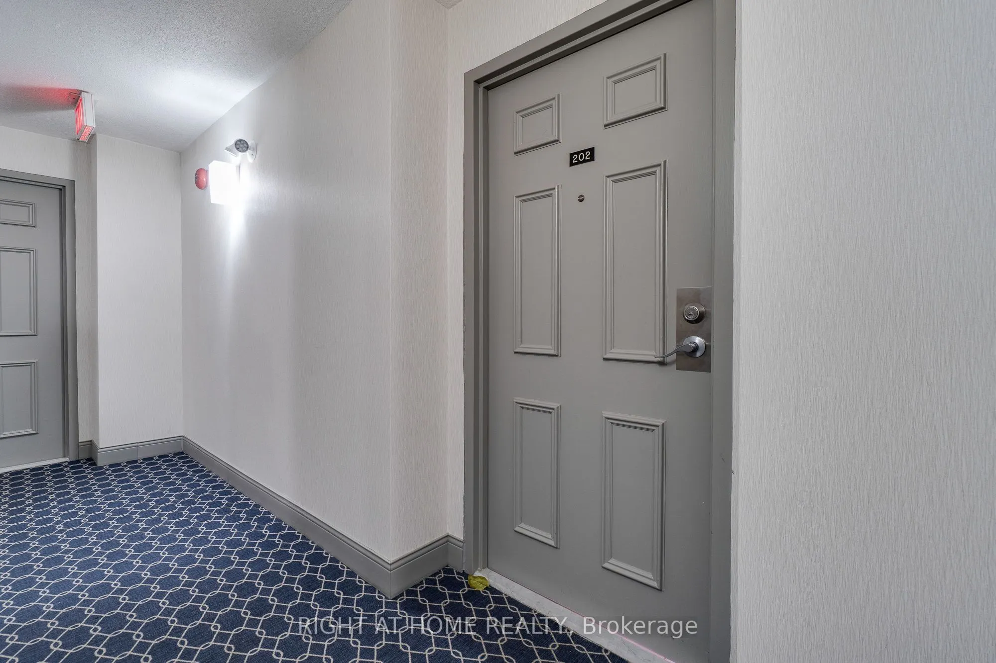 1071 Queens Avenue, #202