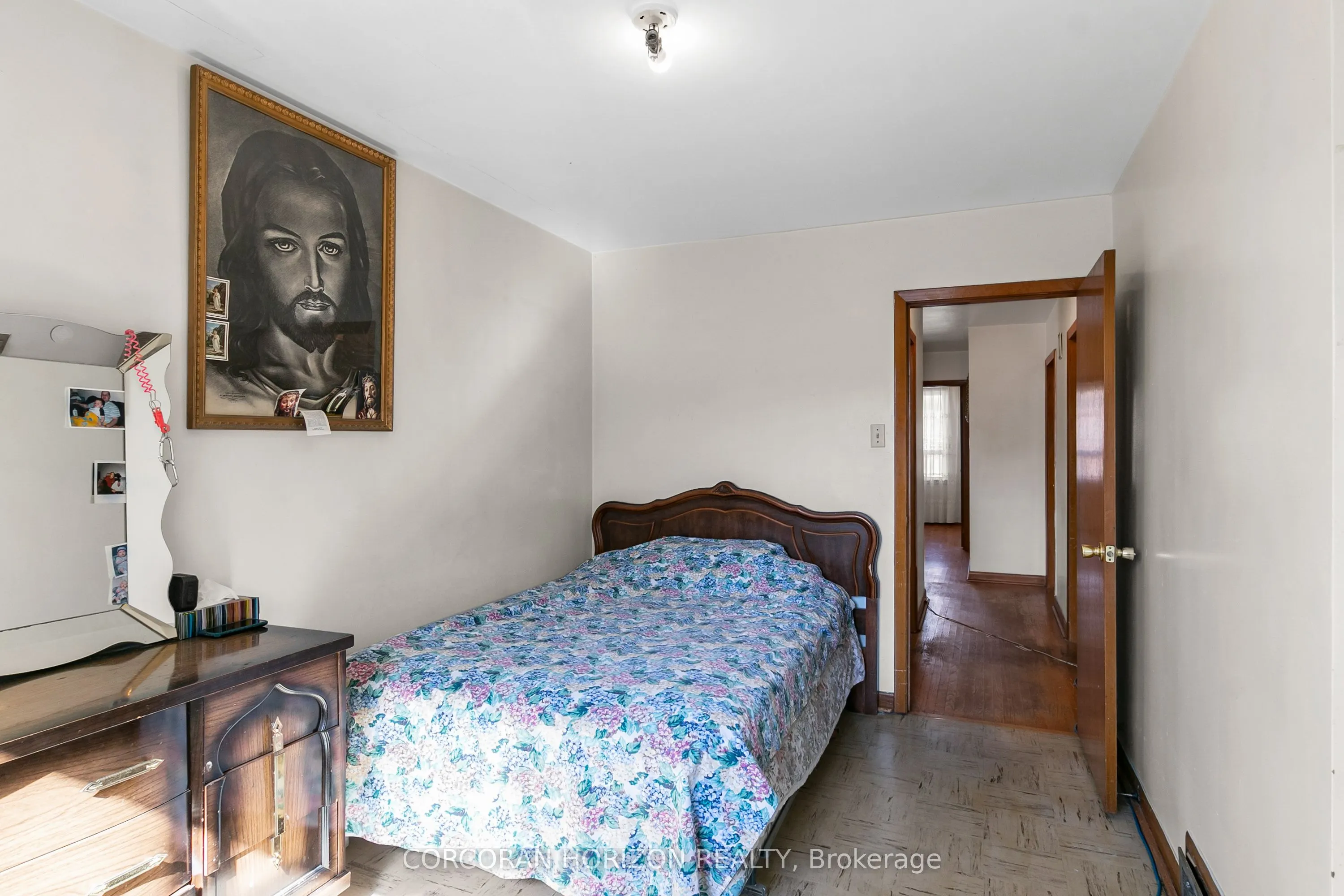 46 Macdonell Avenue