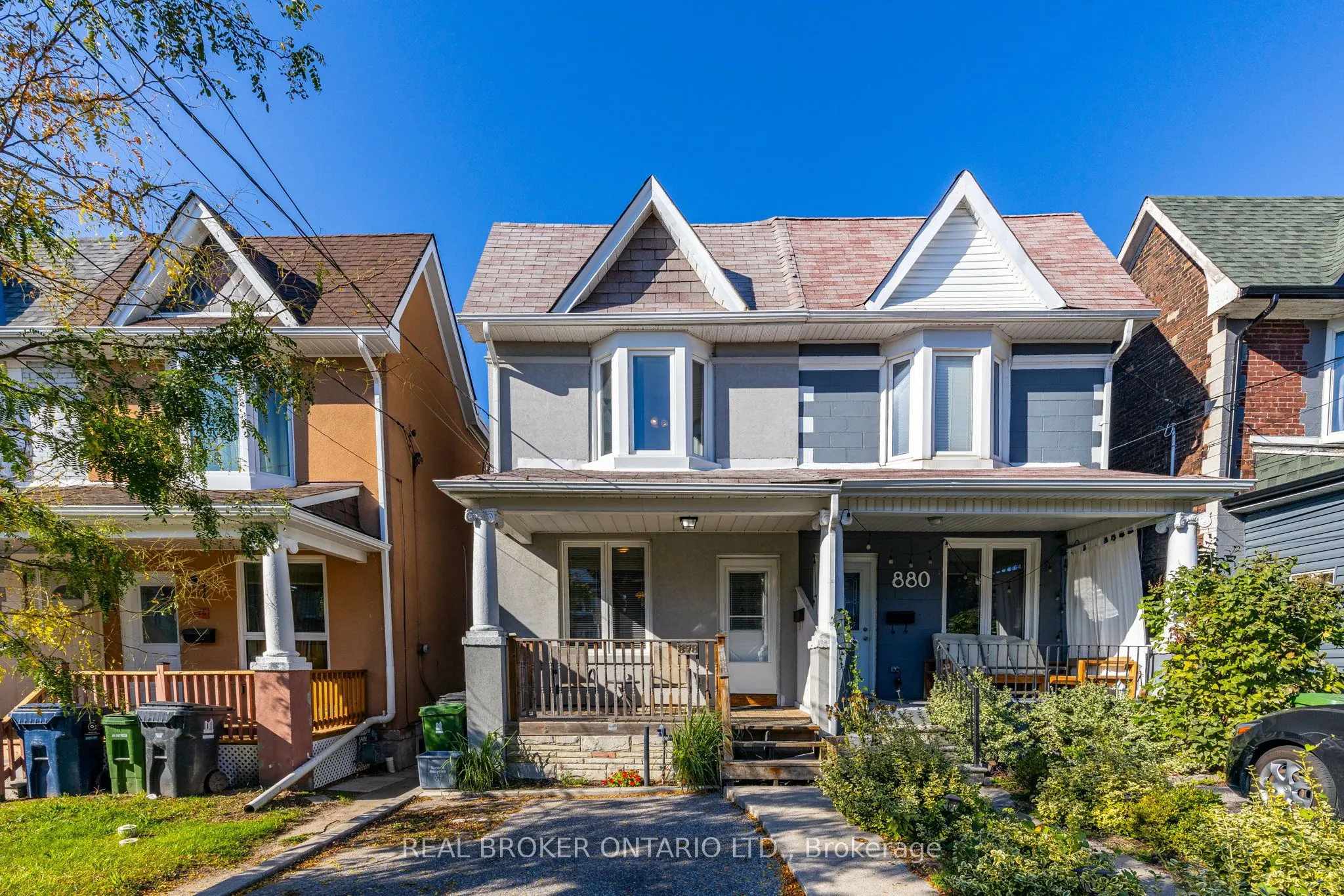 878 Runnymede Road