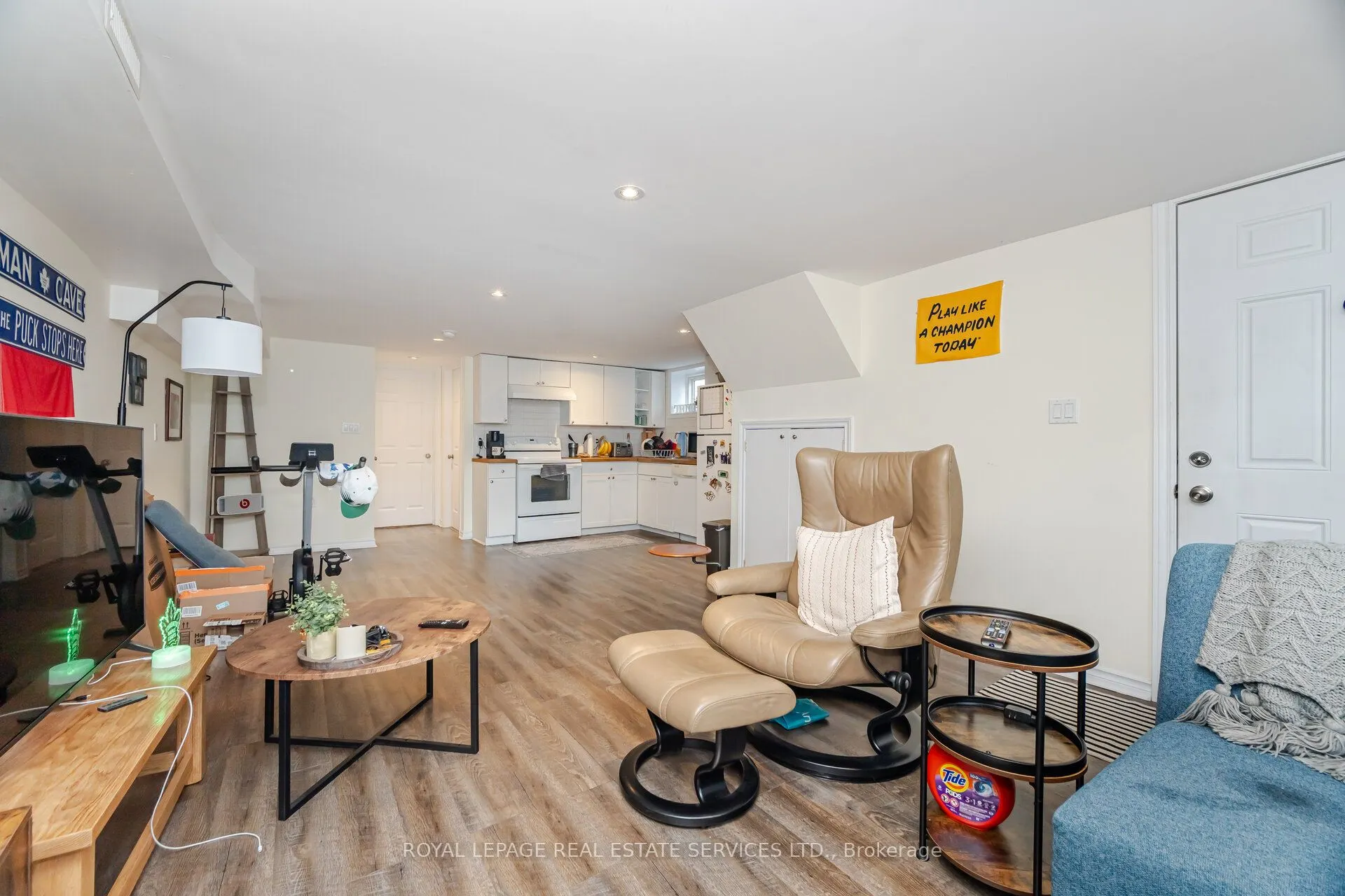 96 Simpson Avenue, #Lower
