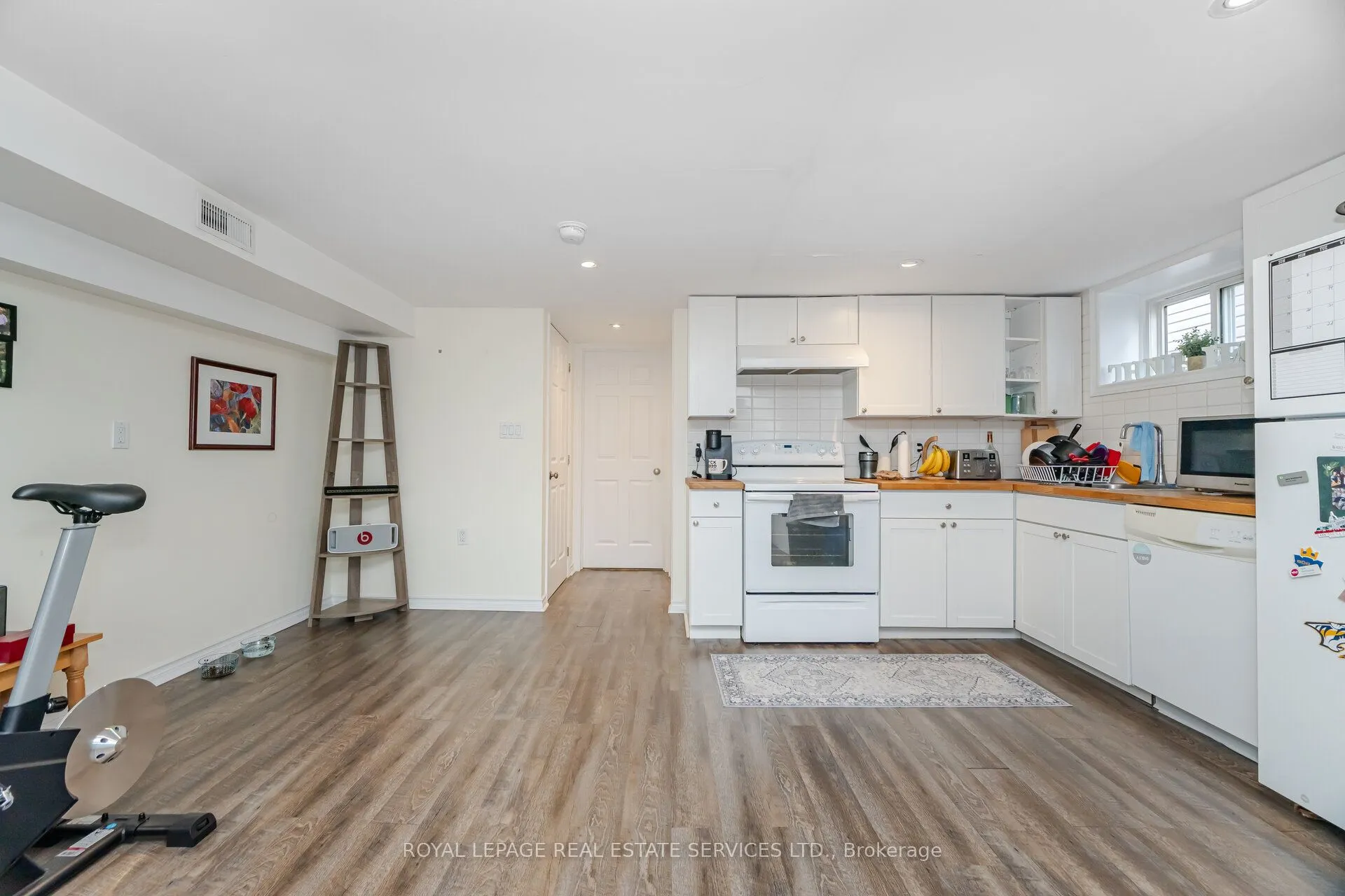 96 Simpson Avenue, #Lower