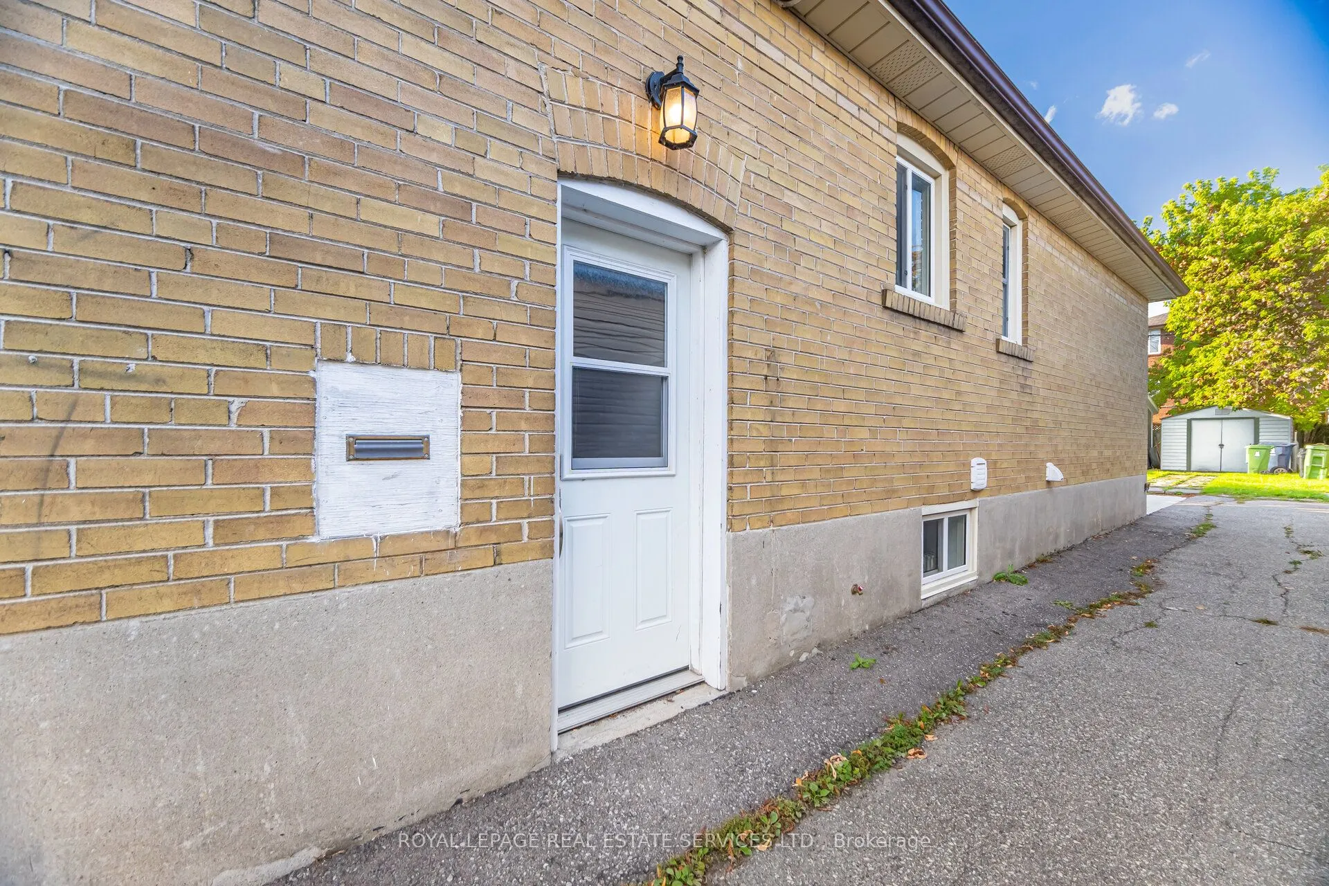 96 Simpson Avenue, #Lower