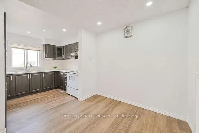 2012 Martingrove Road W, #48