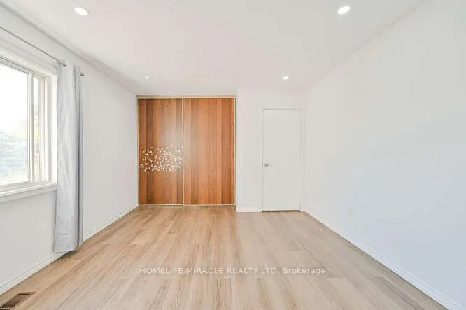 2012 Martingrove Road W, #48