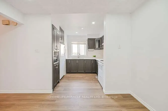 2012 Martingrove Road W, #48