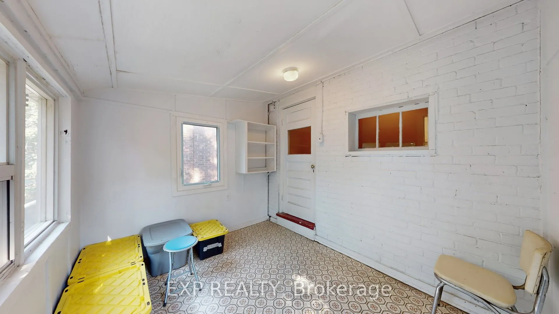 126 Close Avenue