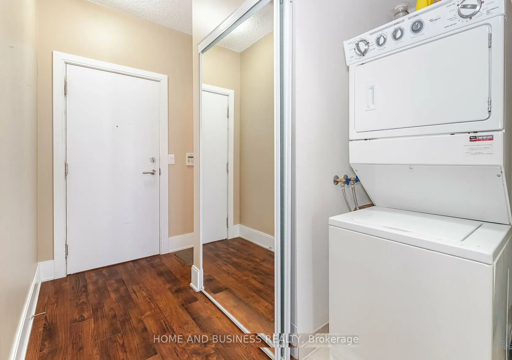 330 Burnhamthorpe Road W, #3008
