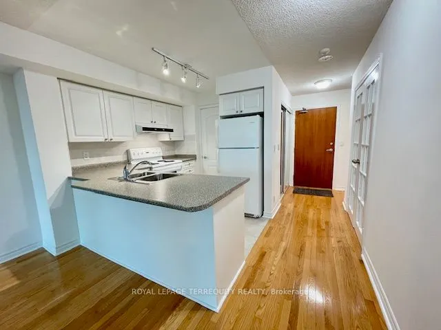 1 Elm Drive W, #1104
