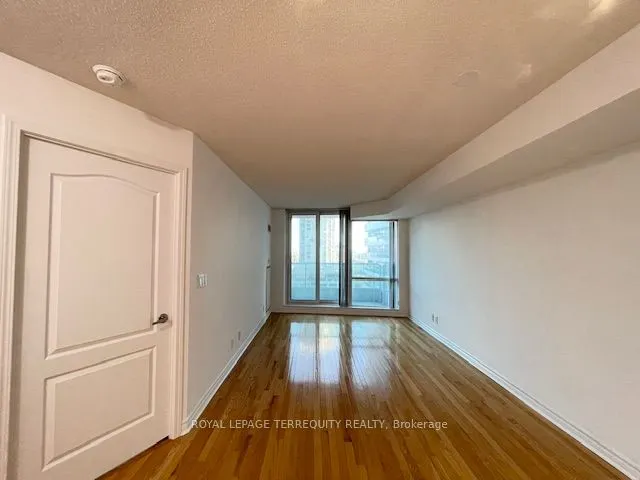 1 Elm Drive W, #1104