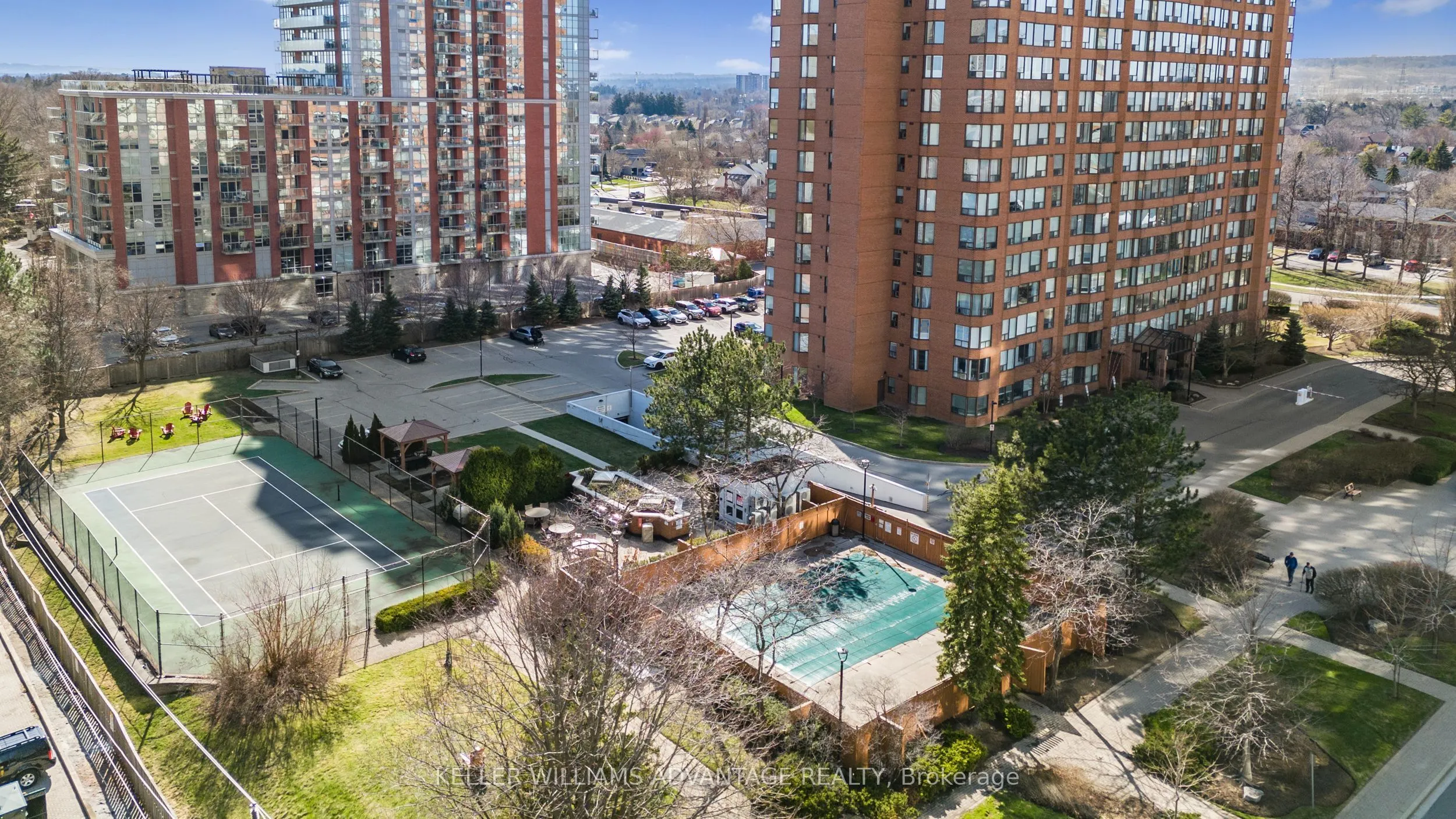 1270 Maple Crossing Boulevard, #208