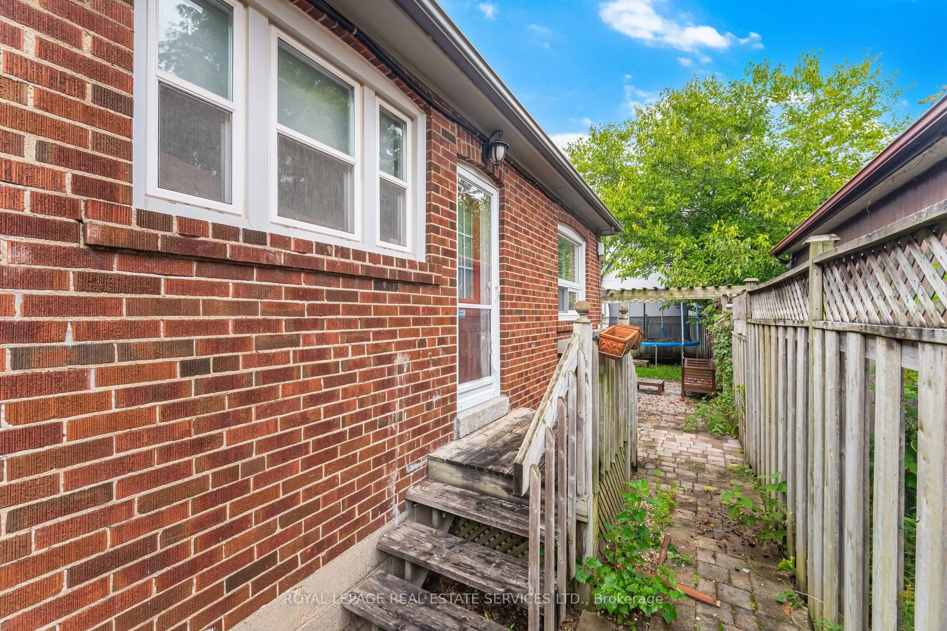 27 Lothian Avenue