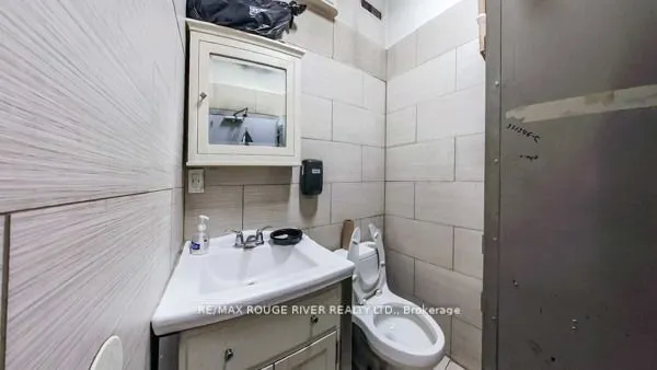 47 Queen Street W, #1