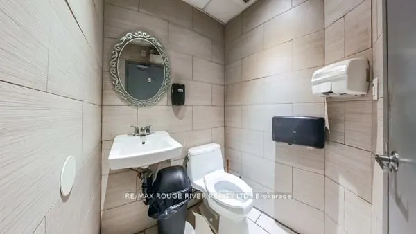 47 Queen Street W, #1