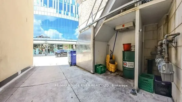 47 Queen Street W, #1