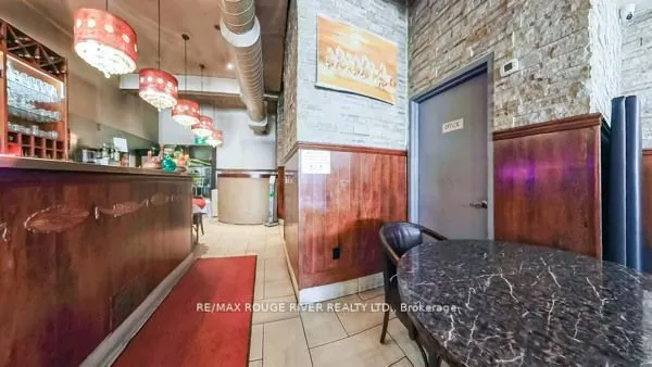 47 Queen Street W, #1