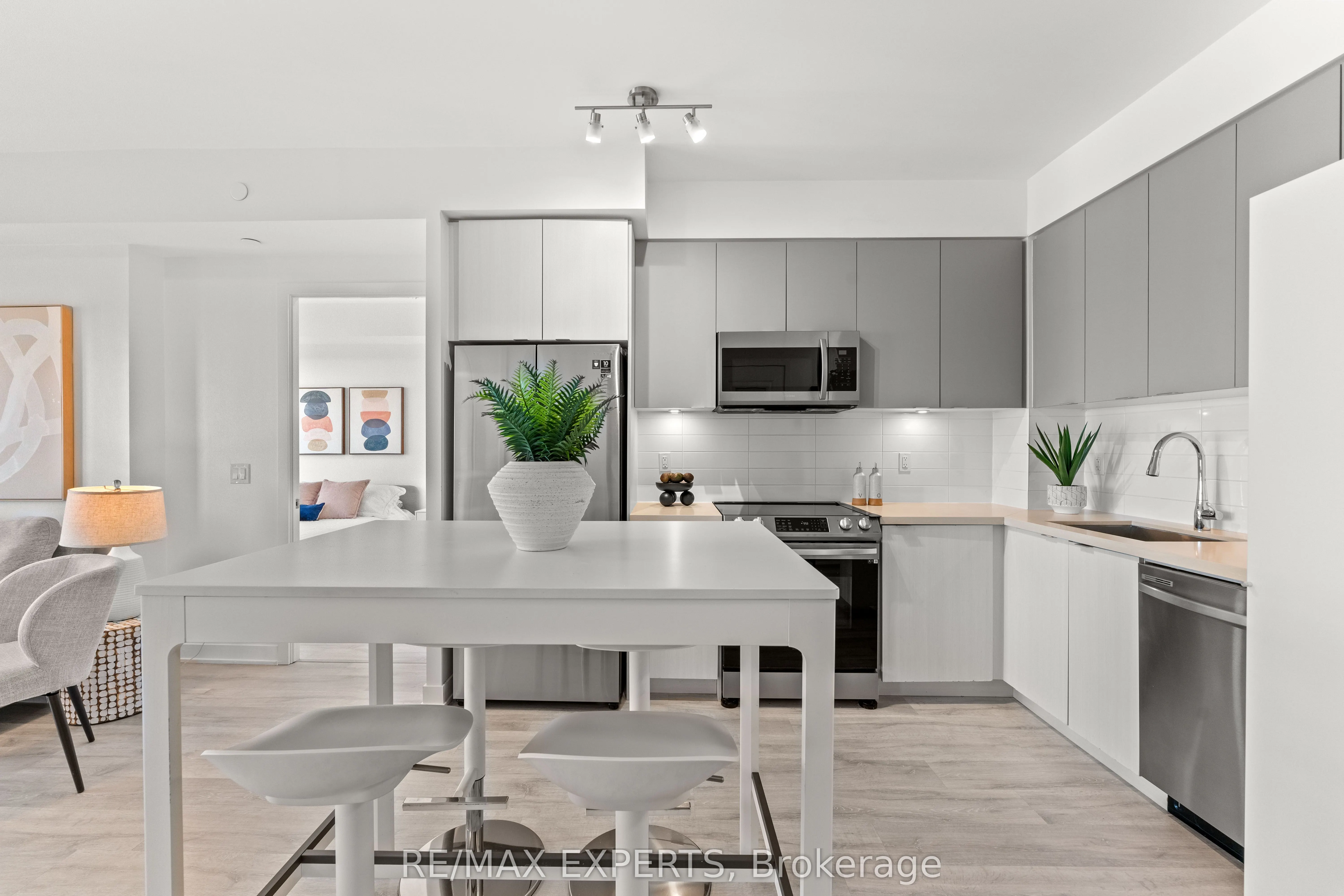 4675 Metcalfe Avenue, #1506