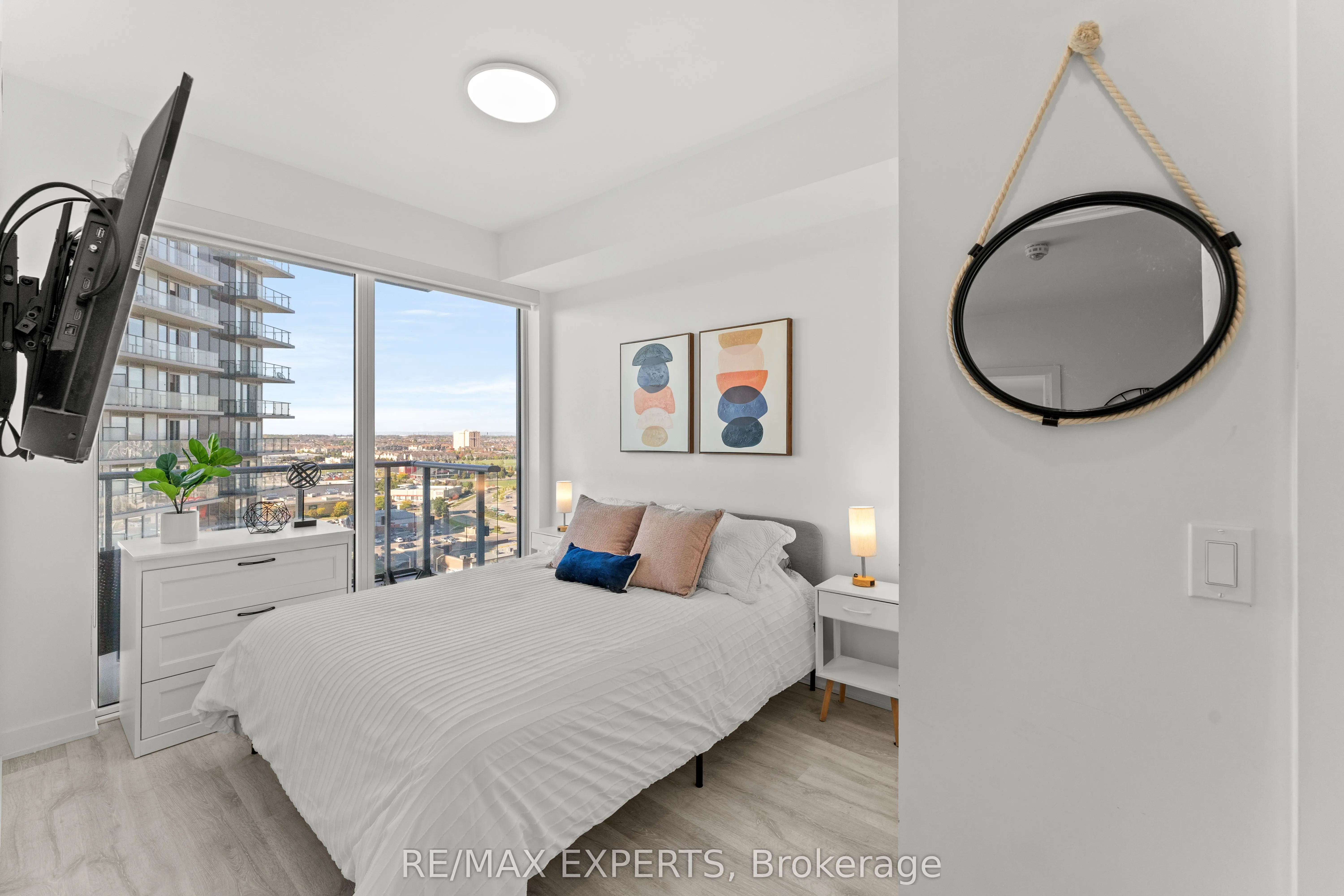 4675 Metcalfe Avenue, #1506