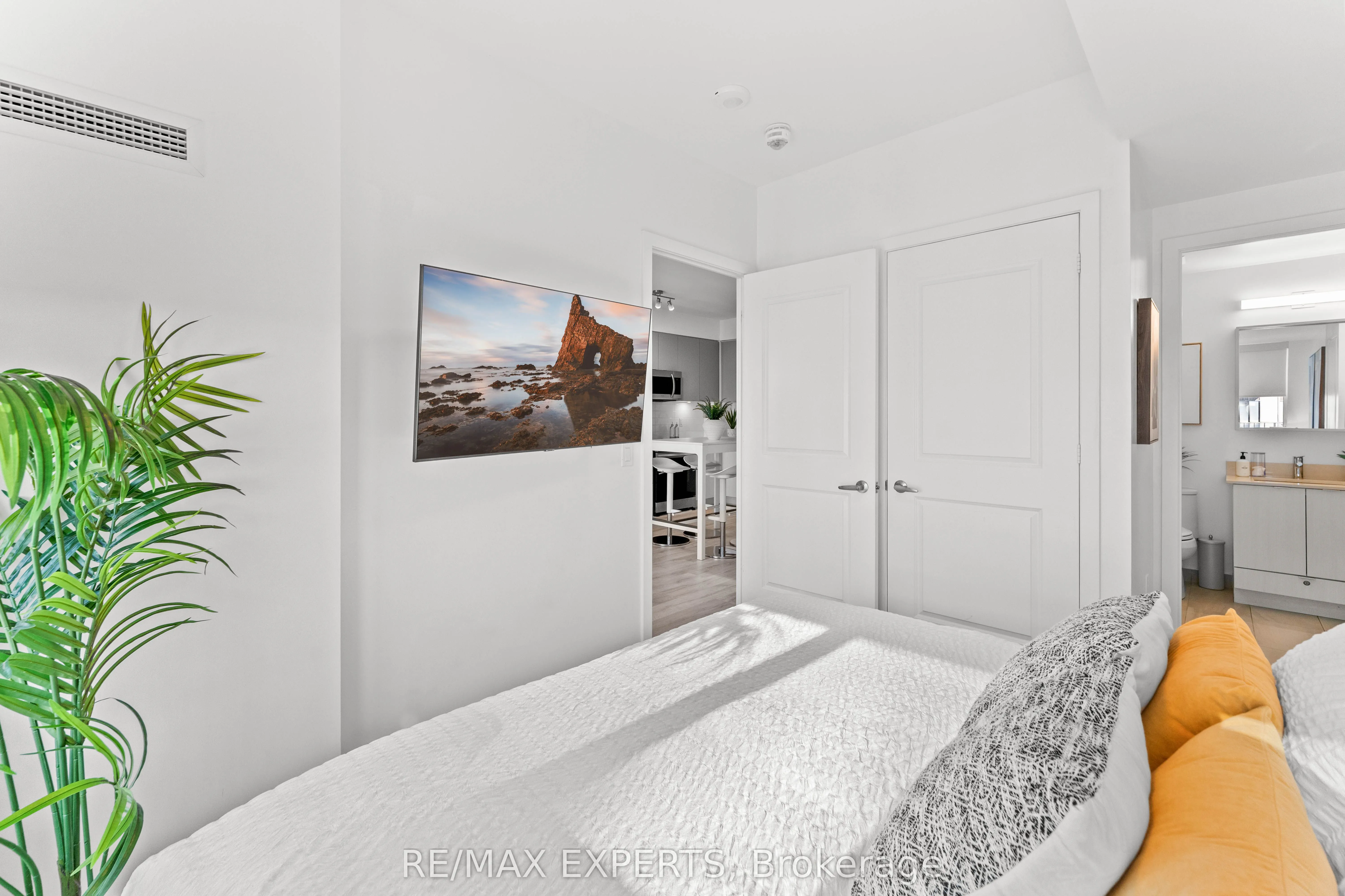 4675 Metcalfe Avenue, #1506