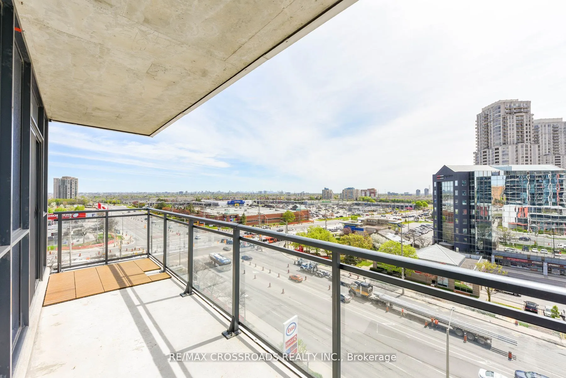 55 Eglinton Avenue W, #807