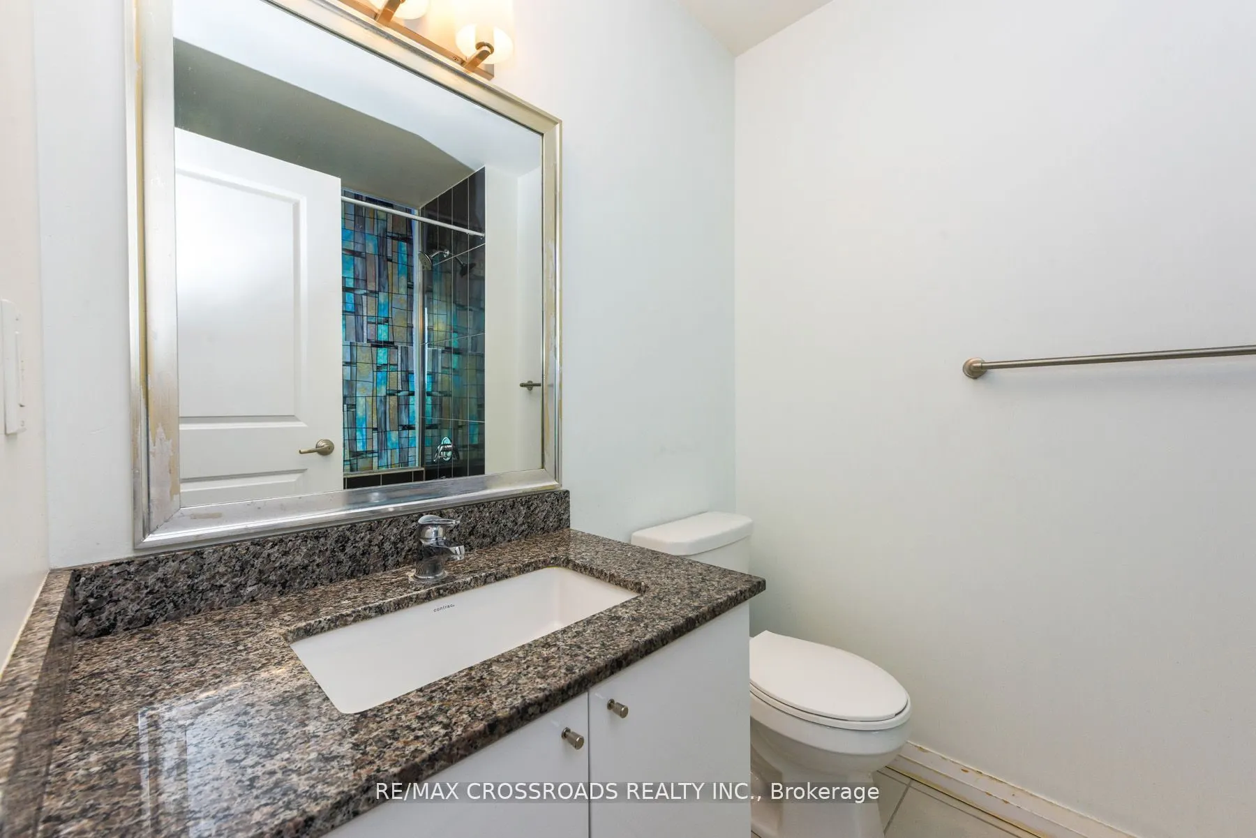55 Eglinton Avenue W, #807