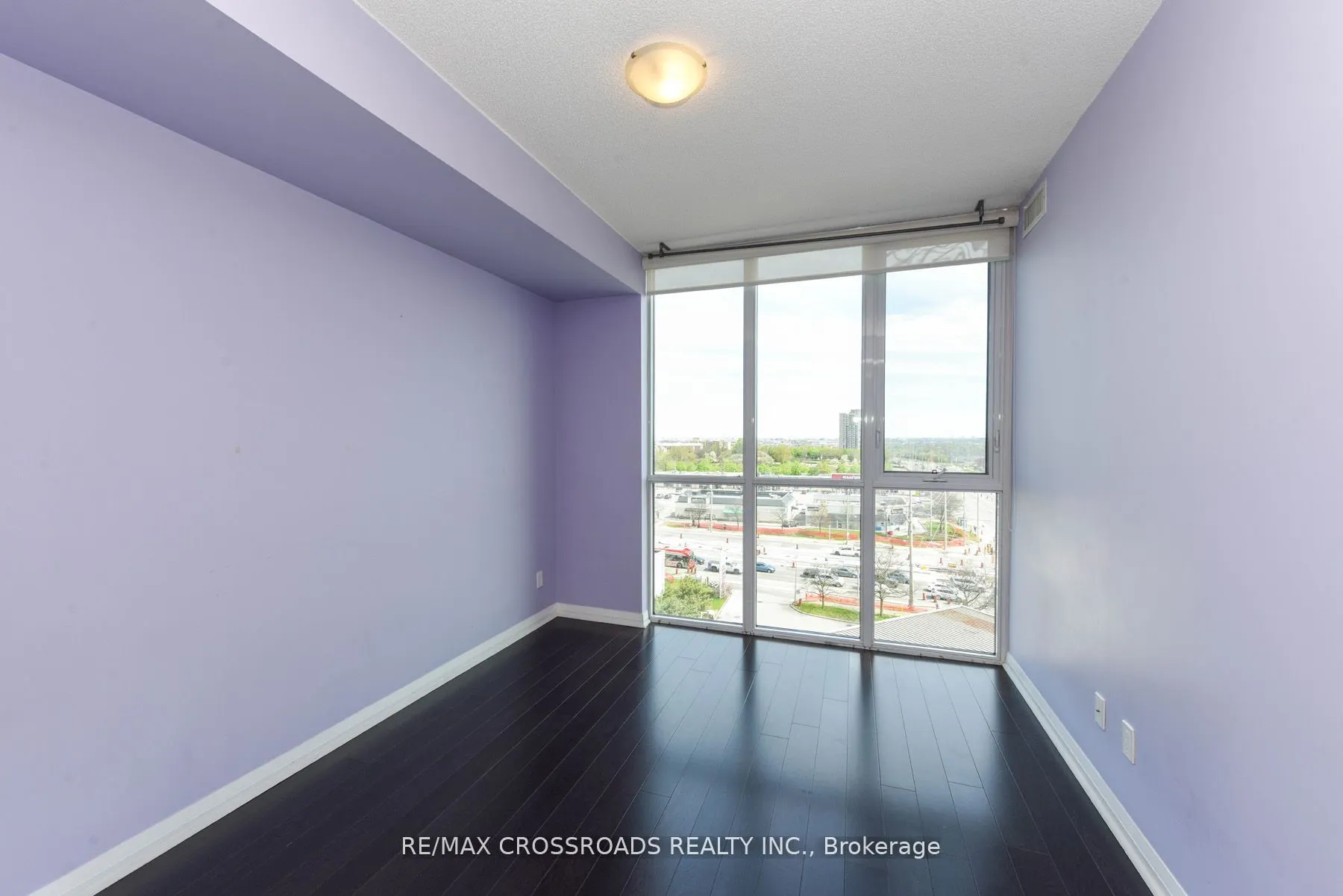 55 Eglinton Avenue W, #807