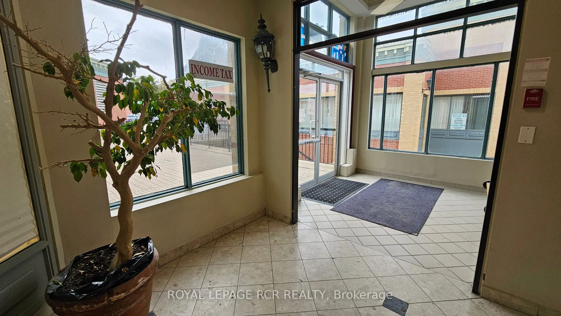 18 King Street E, #E3