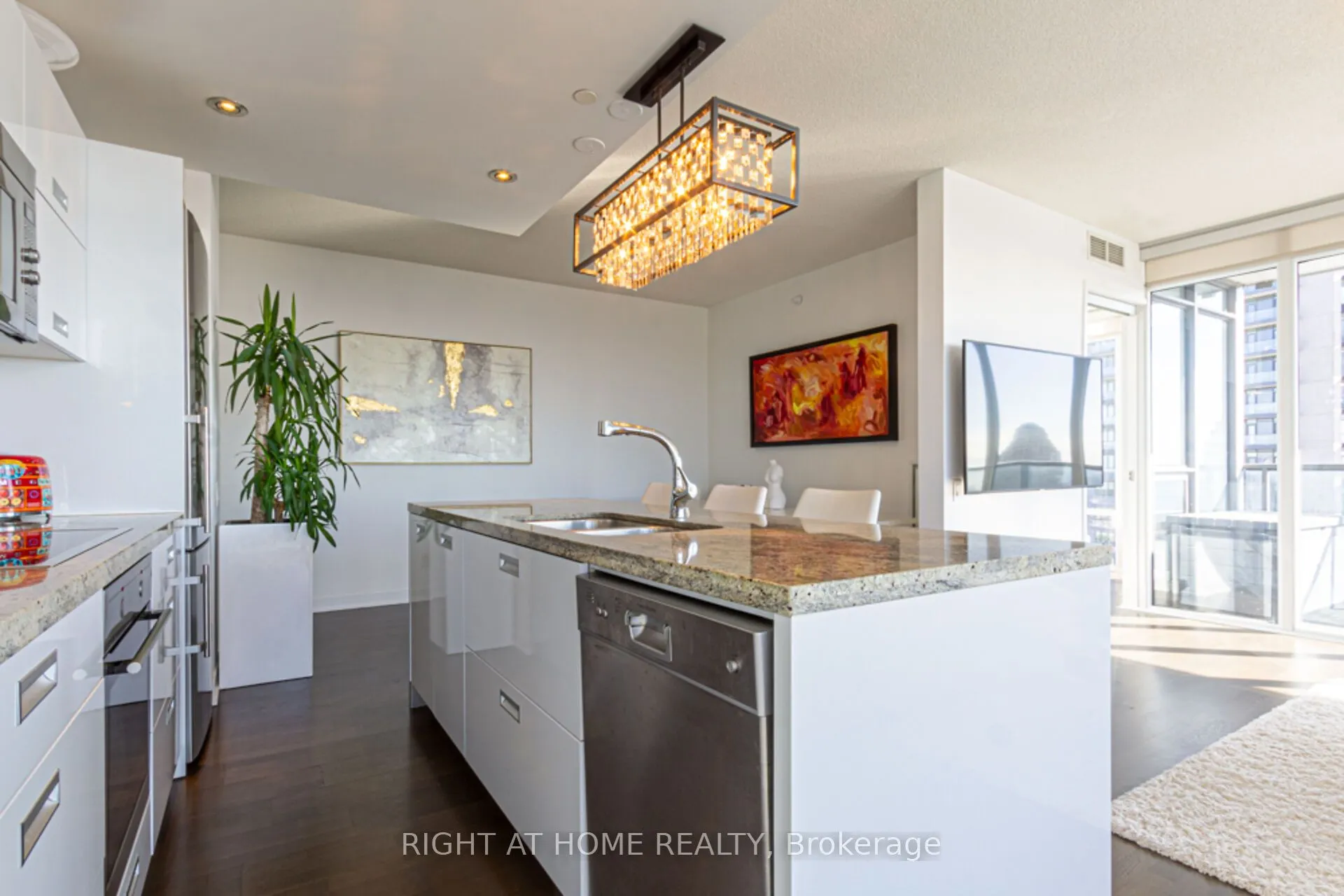 88 Park Lawn Road, #2605