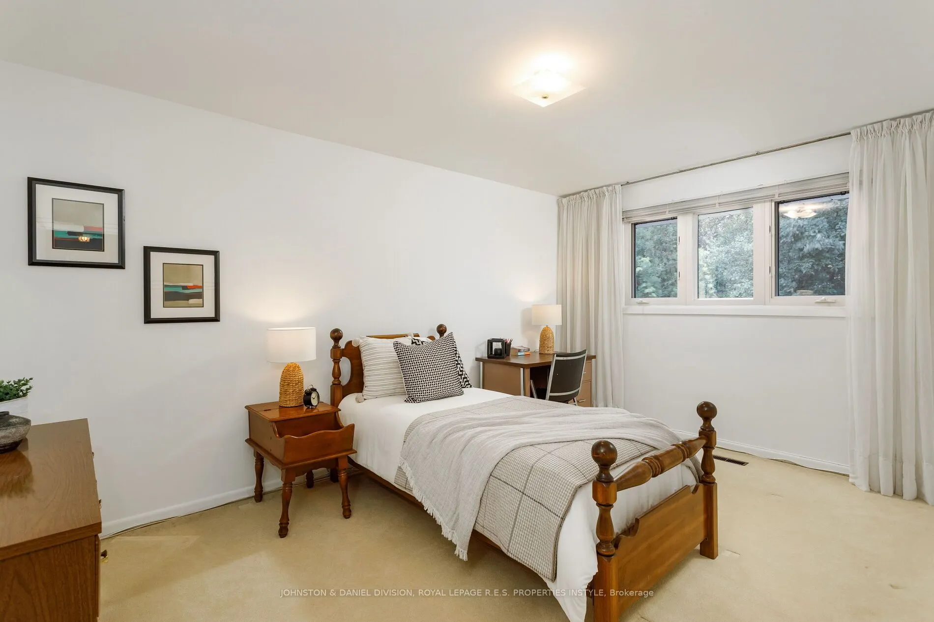 17 Longfield Road