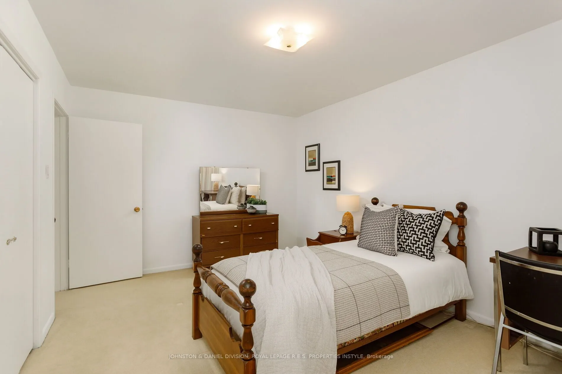 17 Longfield Road
