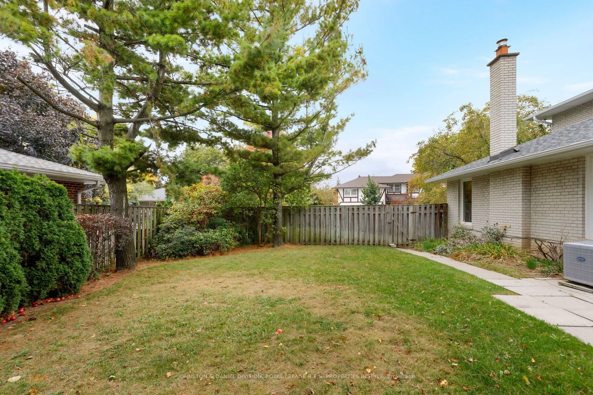 17 Longfield Road