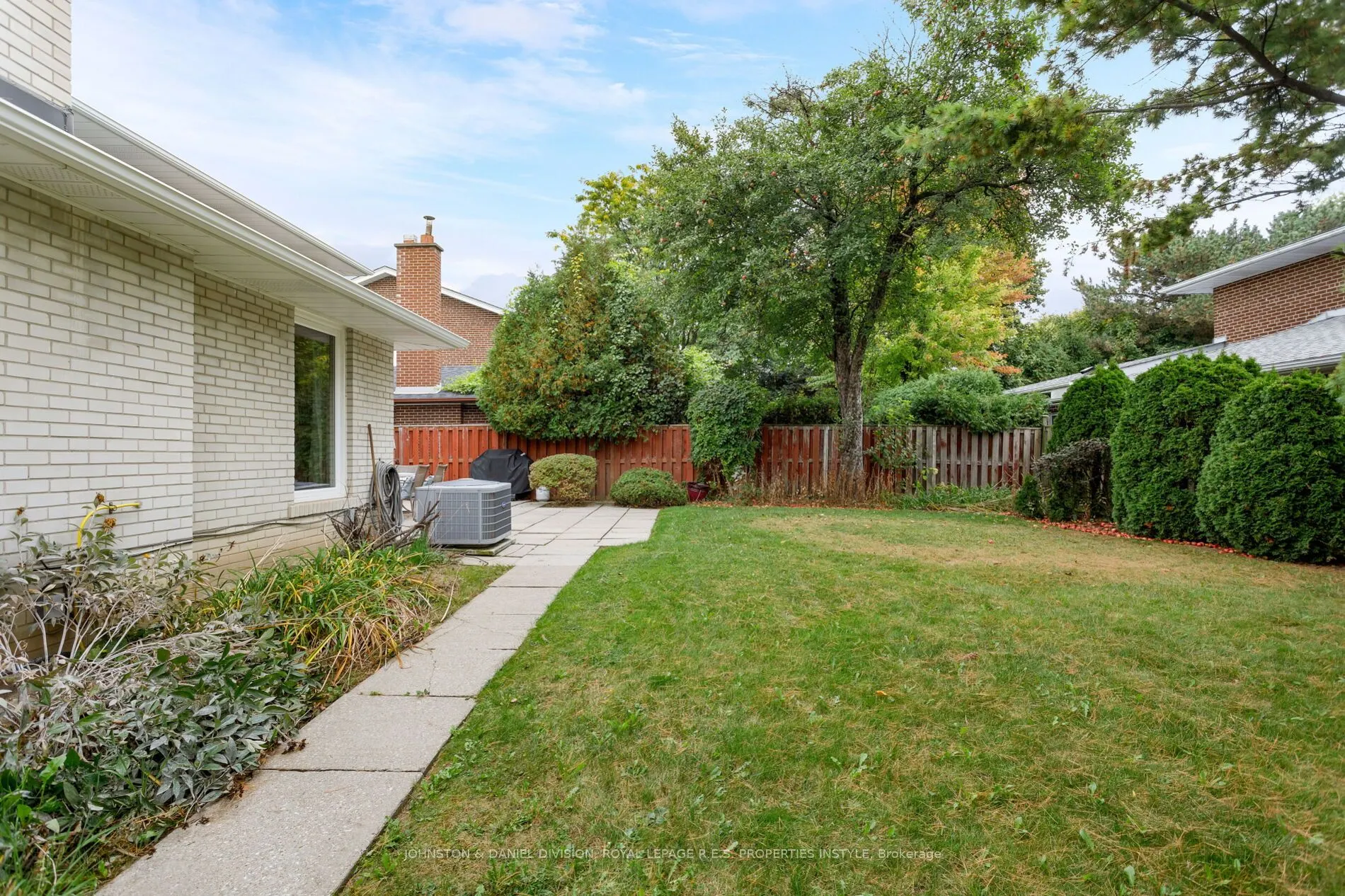 17 Longfield Road