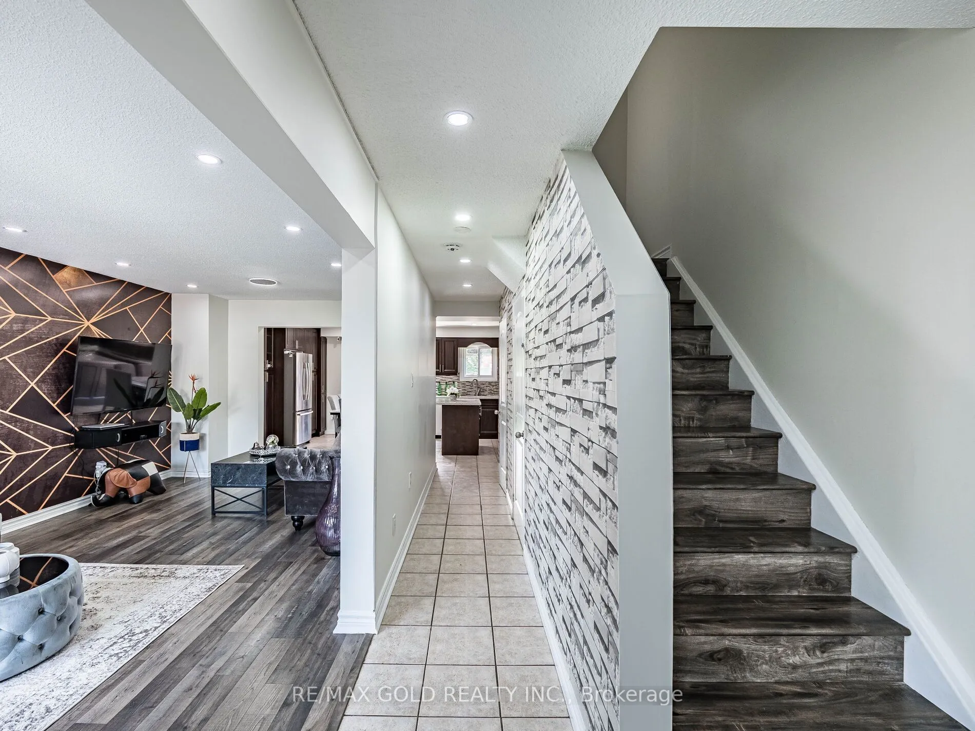80 Timberlane Drive