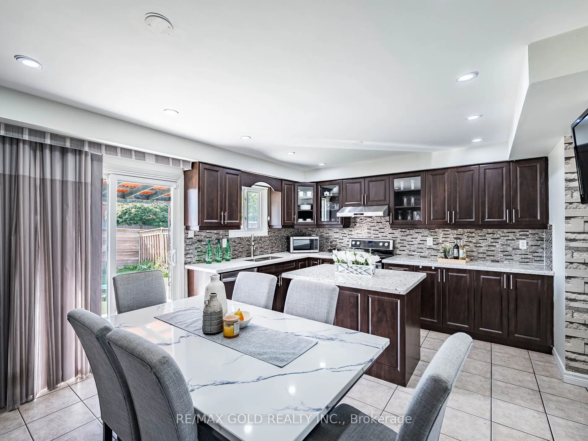 80 Timberlane Drive