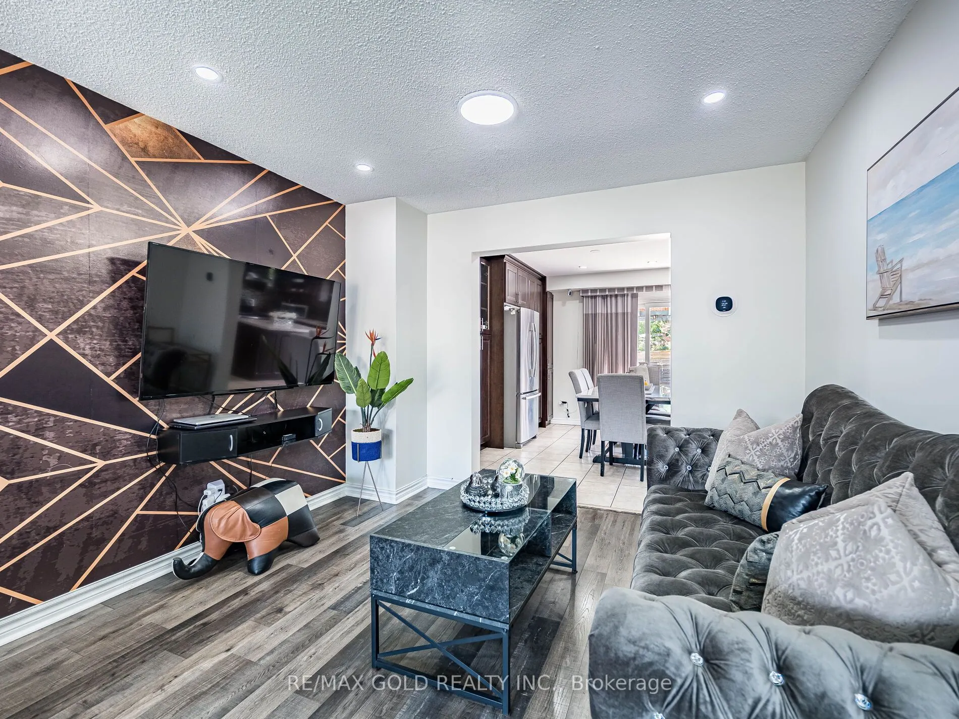80 Timberlane Drive
