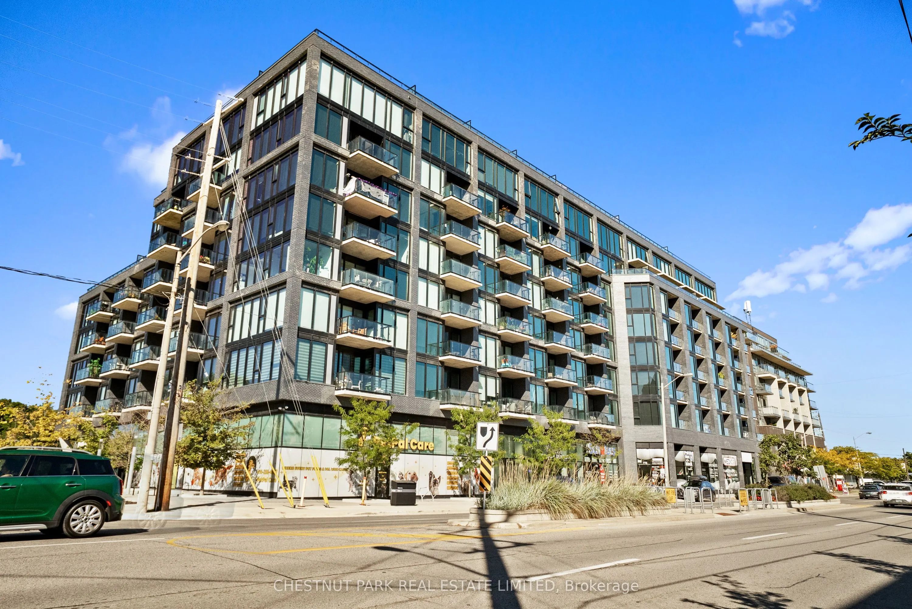 7 Smith Crescent, #06
