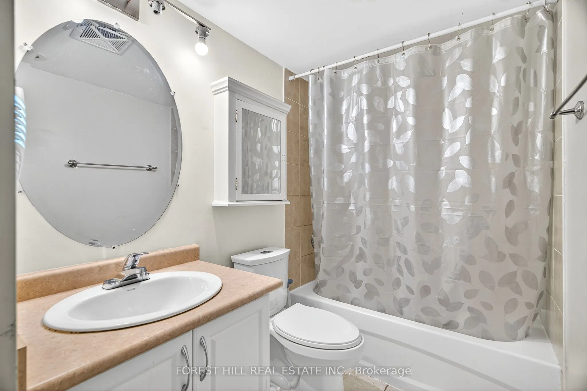 3035 Finch Ave Avenue W, #2022