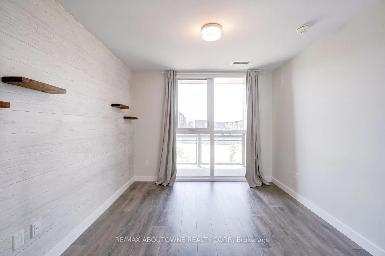 150 Sabina Drive, #302