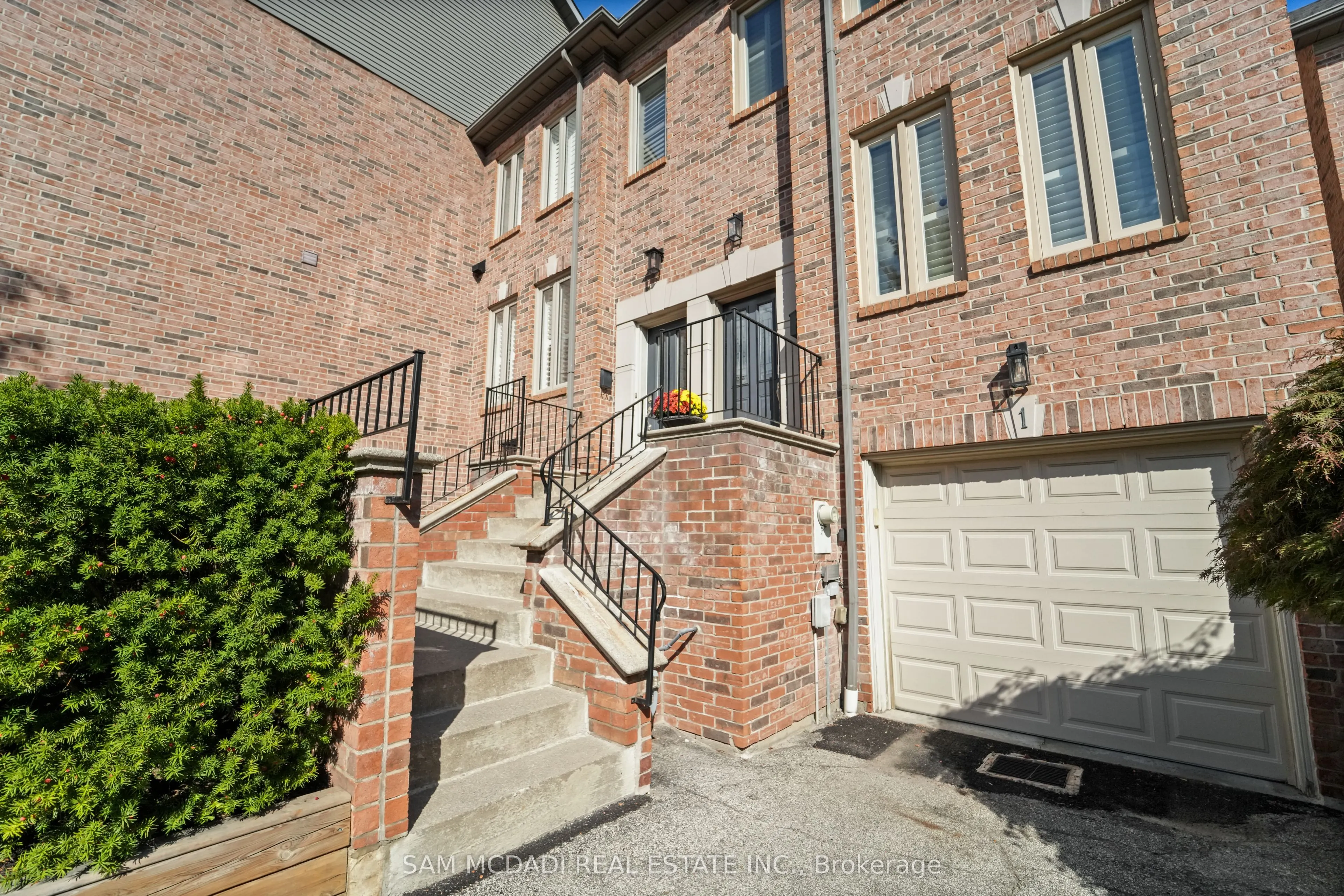 195 Grand Avenue, #1