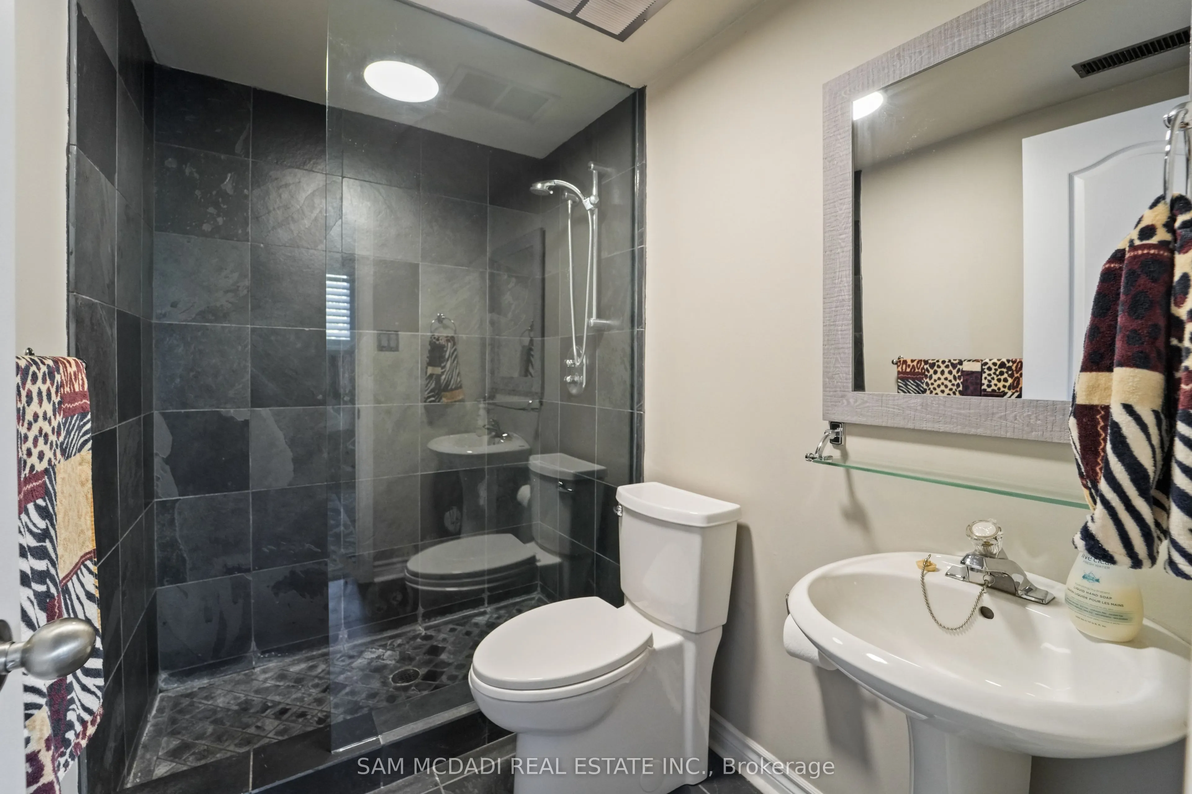 195 Grand Avenue, #1