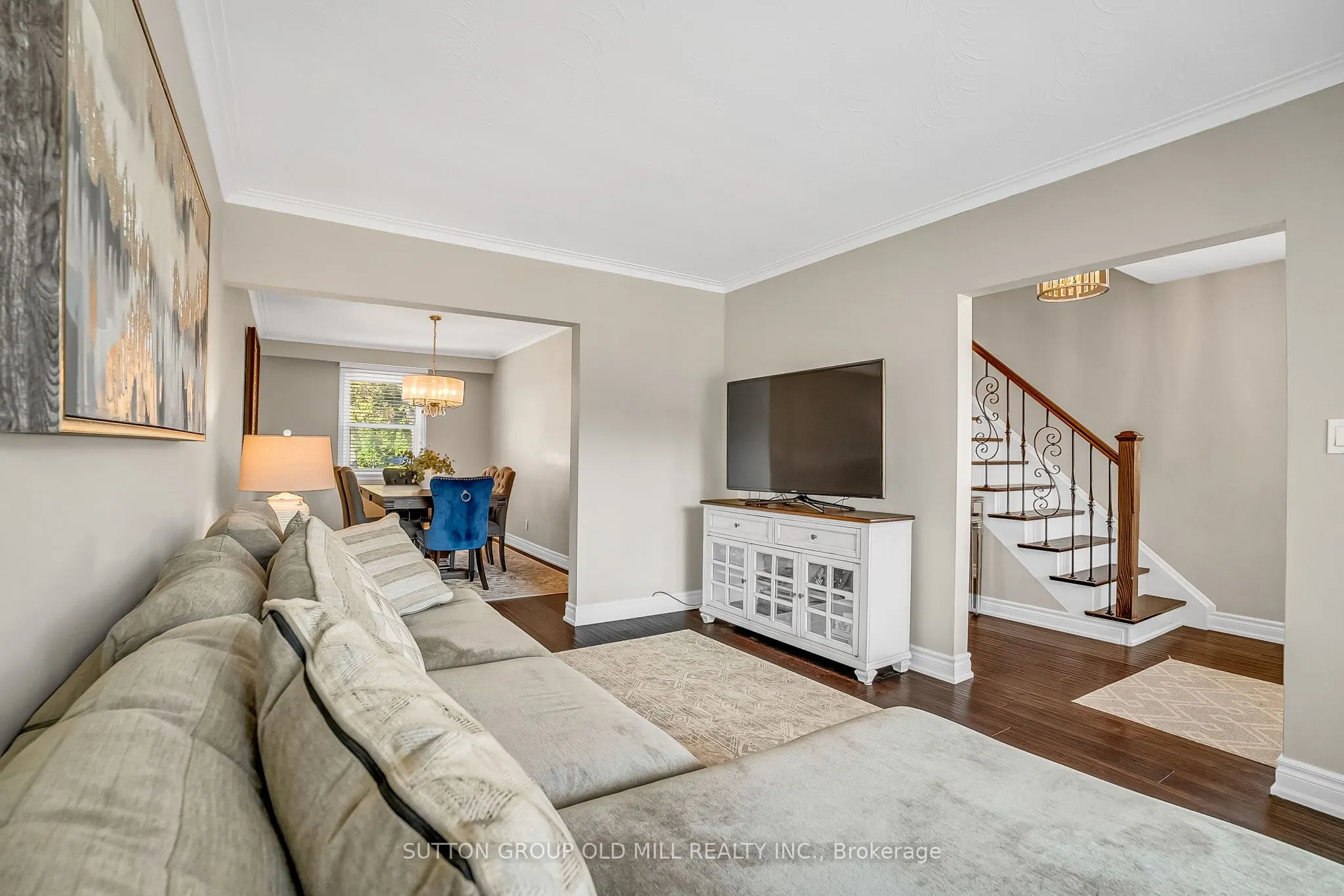 71 Warren Crescent