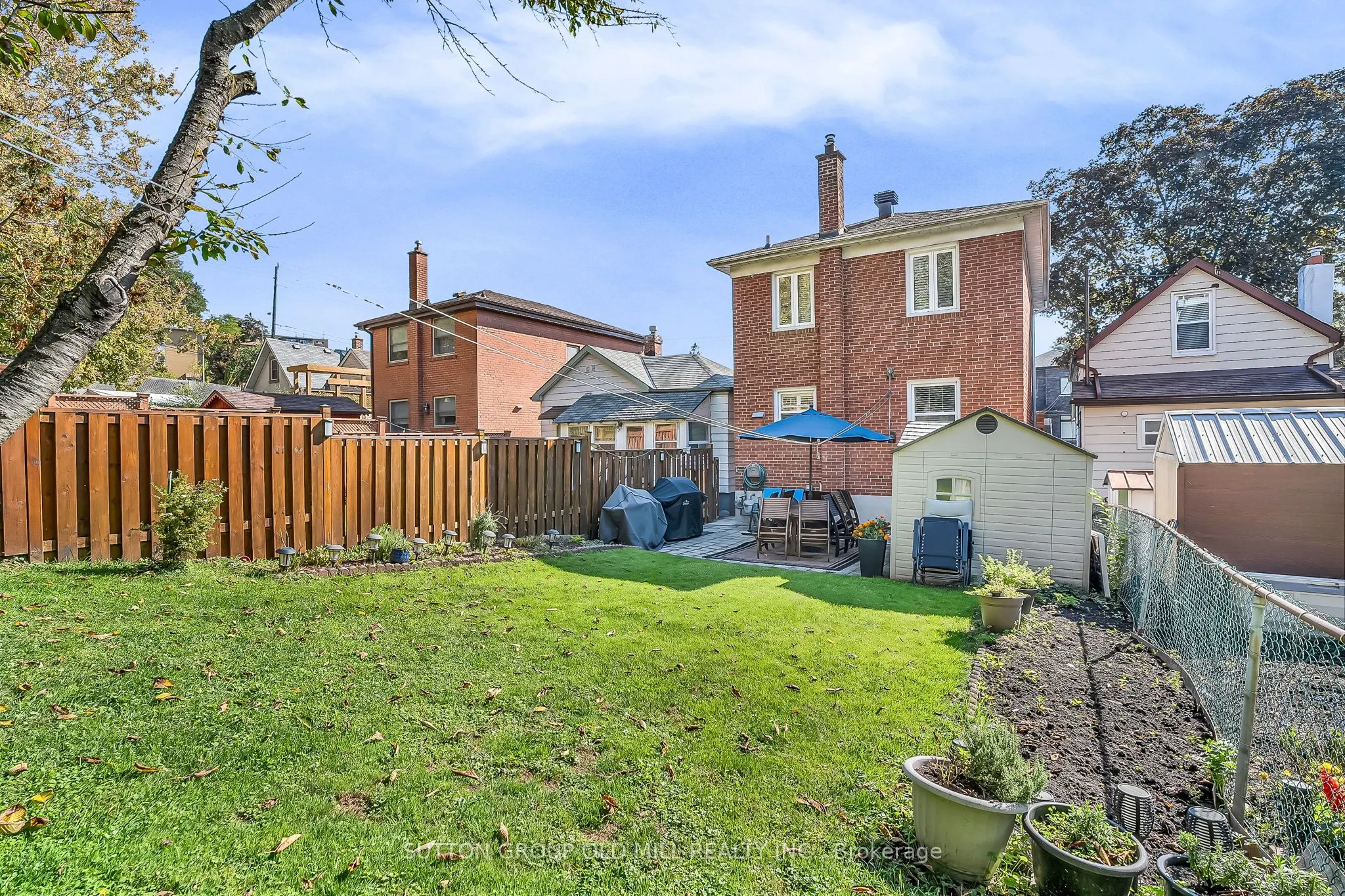 71 Warren Crescent