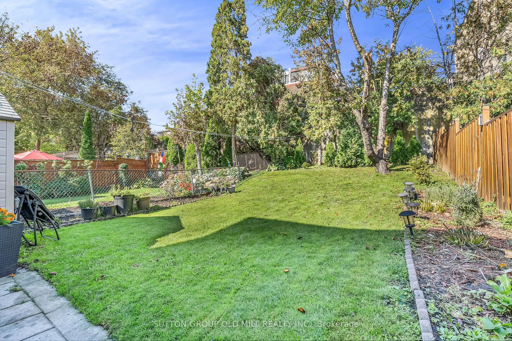 71 Warren Crescent