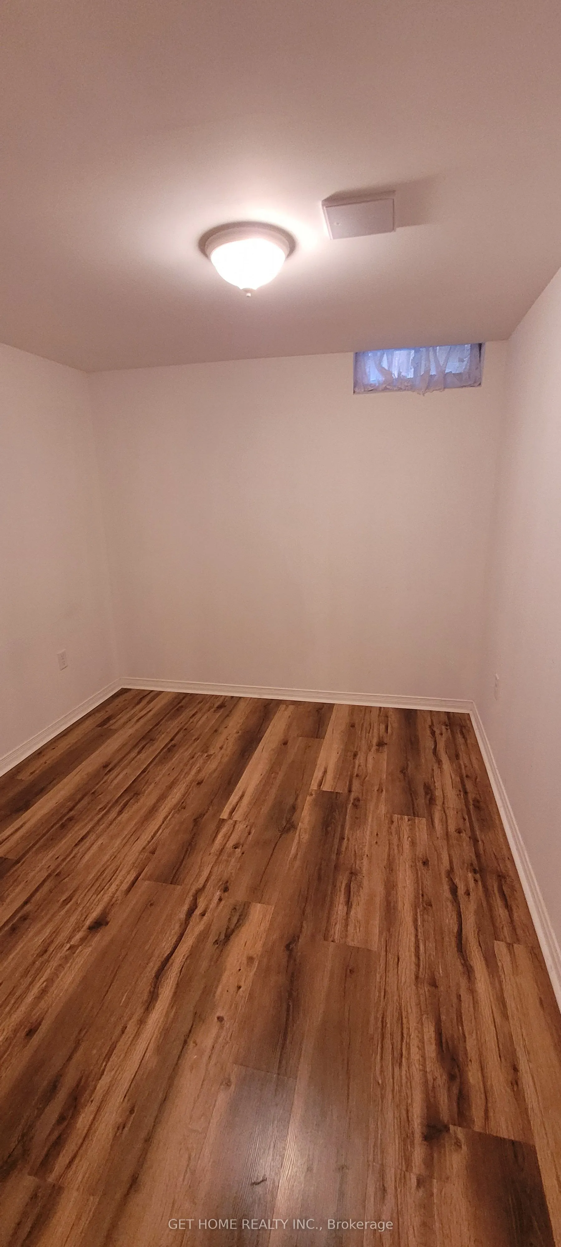 32 Torrance Woods