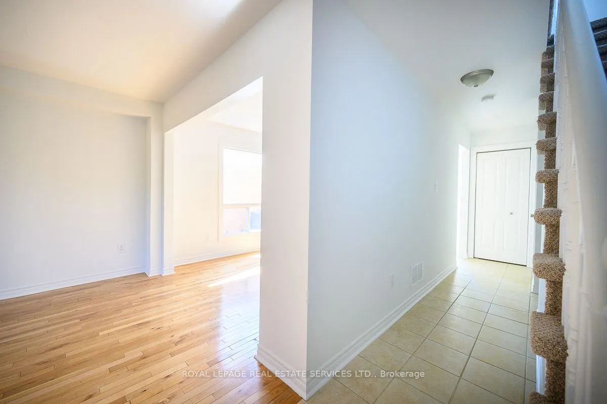 2030 Glenada Crescent